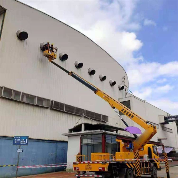 都匀高空作业车出租服务：专业广告牌安装解决方案