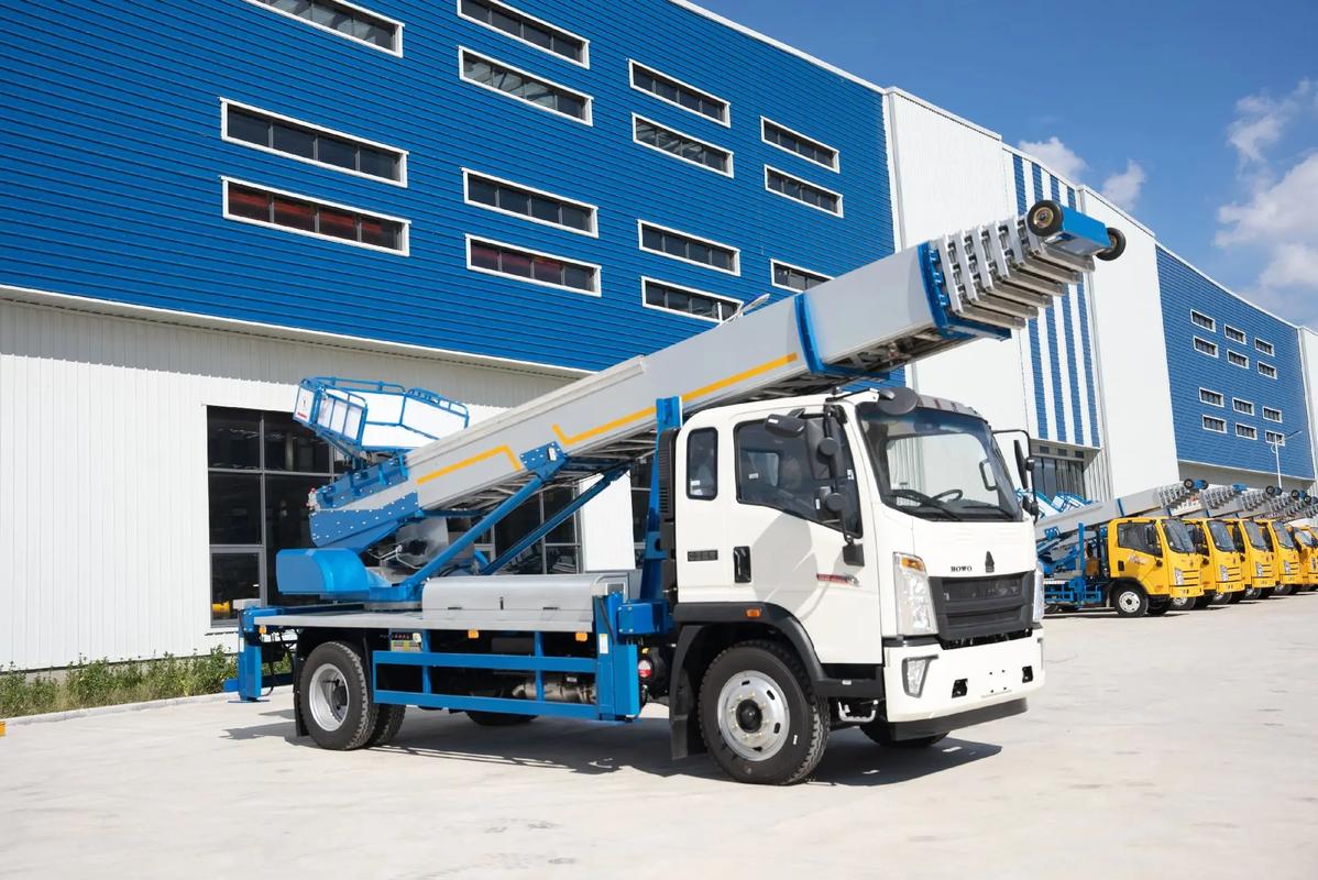 都匀出租云梯车高空作业车 建筑垃圾搬运